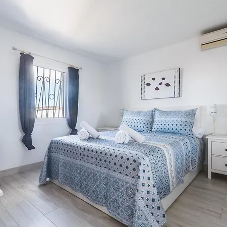 Home2book Stunning Rocas Rojas Daire *