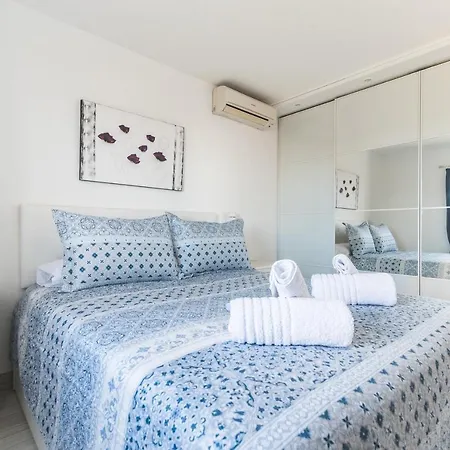 Home2book Stunning Rocas Rojas Daire *